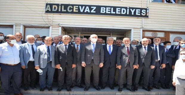 Bakan Karaismailoğlu’ndan Adilcevaz Belediyesi’ne Ziyaret