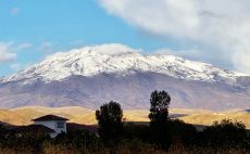 Süphan Dağı beyaza büründü