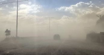 Adilcevaz’da toz bulutu etkili oldu