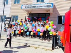 Aydınlar beldesinde İlköğretim Haftası coşkuyla kutlandı