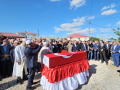 Şehit Mahsun Yeşildemir gözyaşları arasında son yolculuğuna uğurlandı